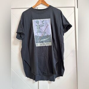 Pebby Forevee side slit shirt size XL.